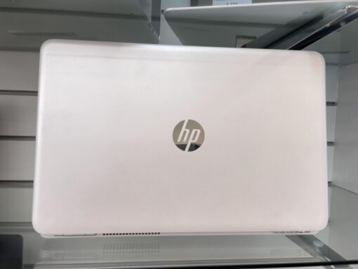 HP 15 Intel i5 8 GB RAM 240 GB SSD 15.6" White Win 11 Laptop - Image 2