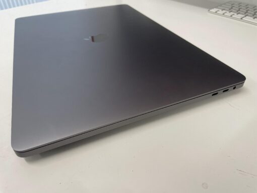 MacBook Pro A2141 2019 16" Core i9 32GB Ram 512GB SSD 60 Cycle Excellent Grade A - Image 4